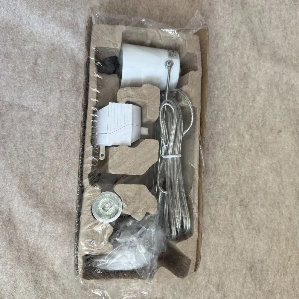 Vintage IKEA Isfall wall lamp NOS white metal adjustable plug in reading light